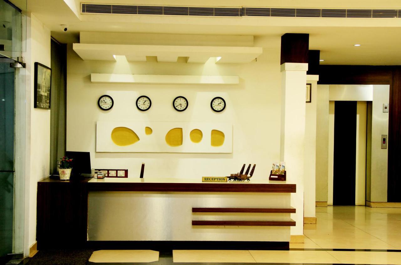 Xavier'S Residency Hotel Kollam Bagian luar foto