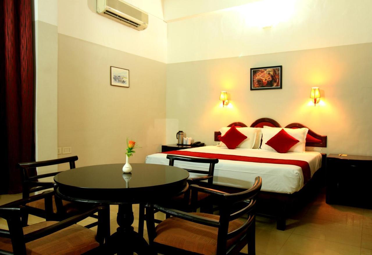 Xavier'S Residency Hotel Kollam Bagian luar foto